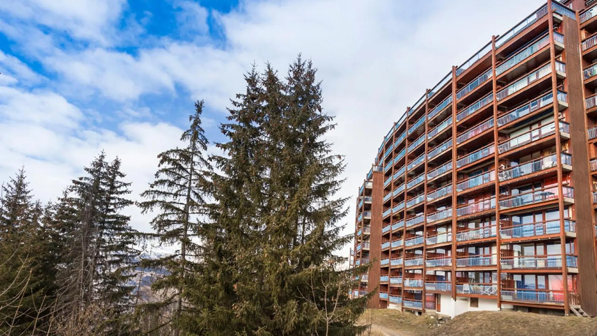 Appartement 2 Pieces Pour 6 Personnes Avec Balcon, Wifi Gratuit, Au Pied Des Pistes - Fr-1-346-541 Les Arcs  Apartment